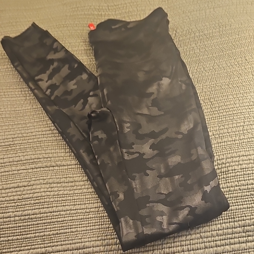 SPANX Black Camouflage Leggings